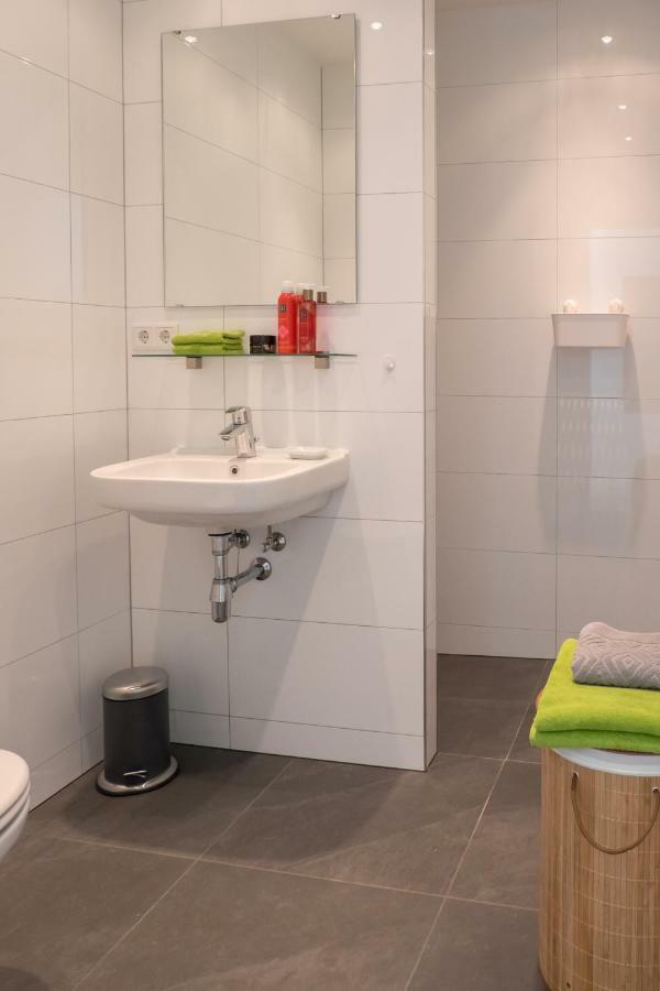Studio South Beach With Garden And Free Parking Zandvoort Bagian luar foto